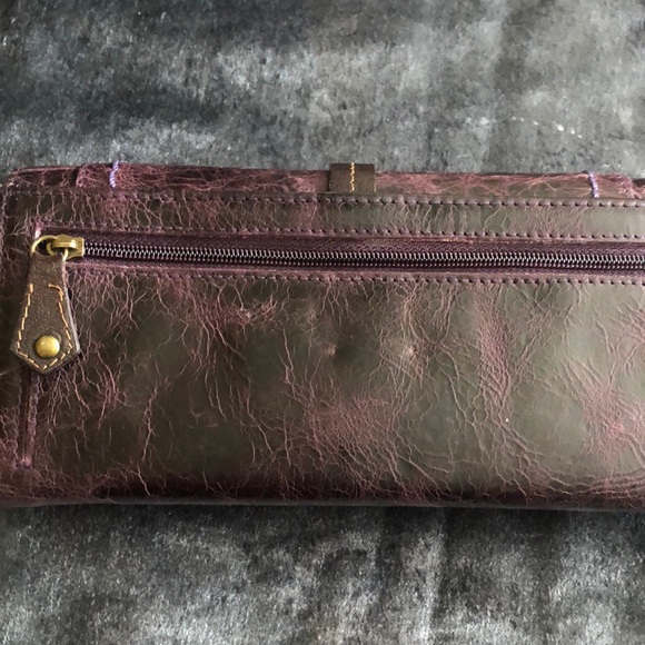 Elegant Purple Genuine Leather Women's Wallet - Picture 11 of 16